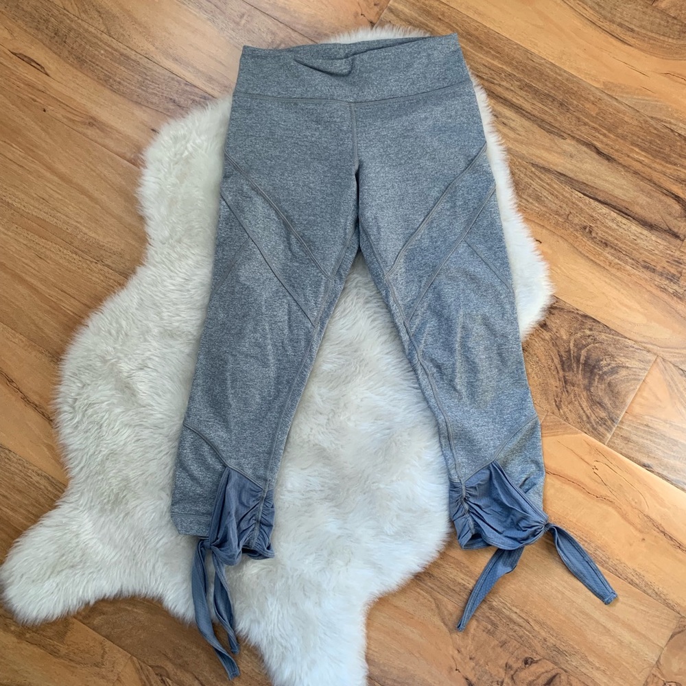 Lululemon Heather Grey Cropped Leggings Size 4